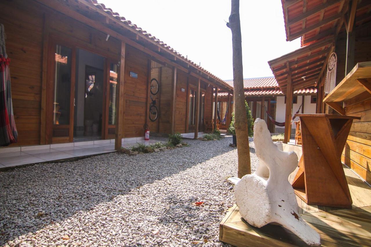 Rumah Pantai Pousada Praia do Rosa Exterior photo